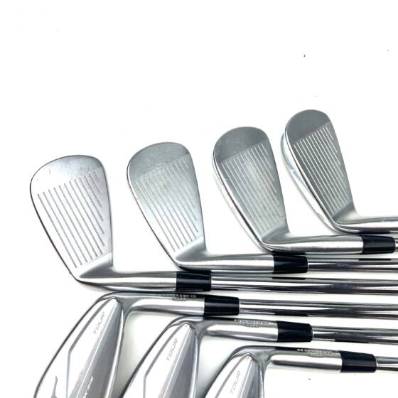 Mizuno JPX 919 Tour Irons / 4-PW / Dynamic Gold 120 S300 Stiff Flex