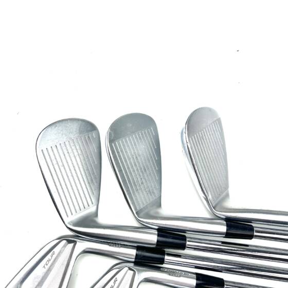 Mizuno JPX 919 Tour Irons / 4-PW / Dynamic Gold 120 S300 Stiff Flex