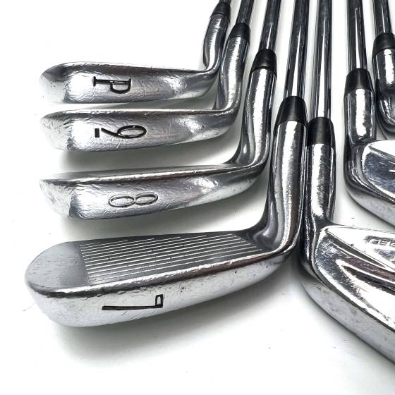 Titleist Forged 695 MB Irons / 4-PW / Dynamic Gold S300 Stiff Flex