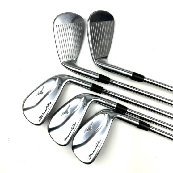 Mizuno Pro 225 Irons / 6-PW / Dynamic Gold DST 98 R300 Regular Flex