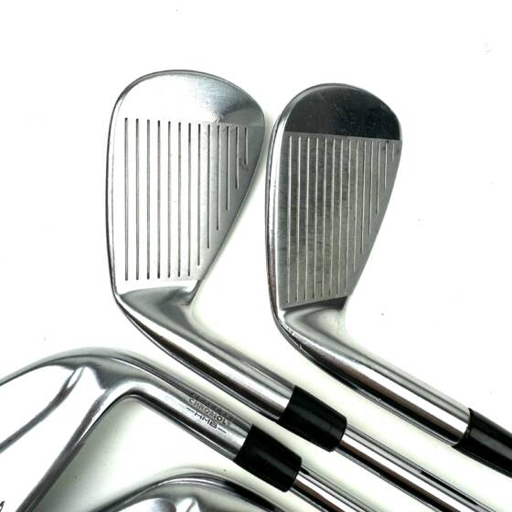 Mizuno Pro 225 Irons / 6-PW / Dynamic Gold DST 98 R300 Regular Flex