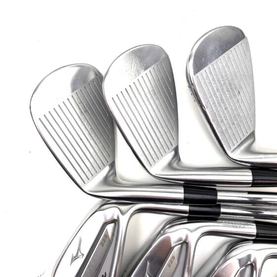 Mizuno Pro 223 Irons / 4-PW / N.S. Pro Modus 3 Tour 105 Regular Flex