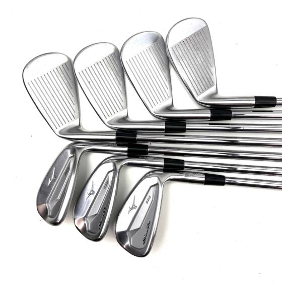 Mizuno Pro 223 Irons / 4-PW / N.S. Pro Modus 3 Tour 105 Regular Flex