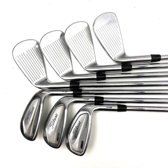 Titleist 718 CB Forged Irons / 4-PW / AMT Tour White S300 Stiff Flex