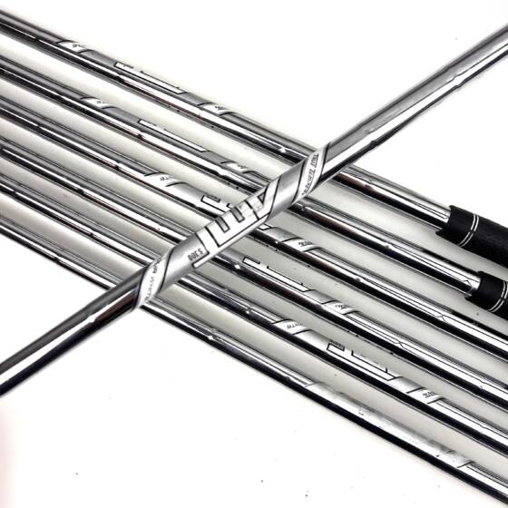 Titleist 718 CB Forged Irons / 4-PW / AMT Tour White S300 Stiff Flex