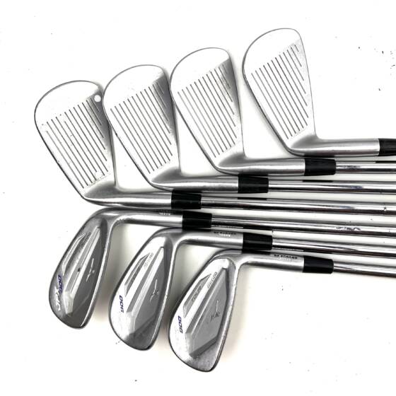 Mizuno JPX900 Tour Irons / 4-PW / KBS Tour Stiff Flex