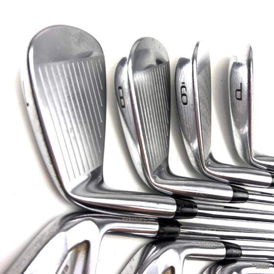 Mizuno Pro 223 Irons / 4-PW / AMT Red S300 Stiff Flex