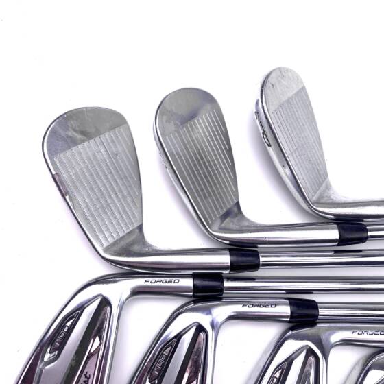 Titleist T100 2019 Irons / 4-PW / AMT White S300 Stiff Flex