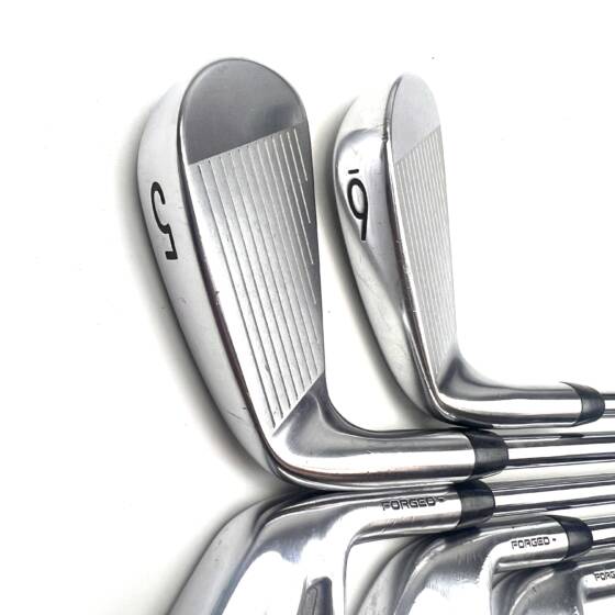 Titleist T100s Irons / 5-9 / Project X Precison Stiff Flex