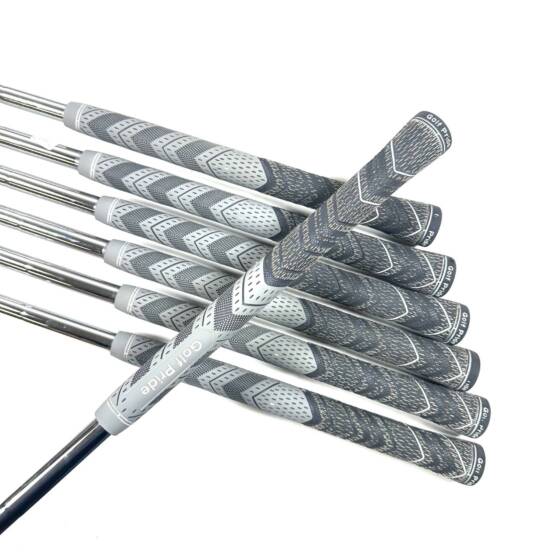Mizuno JPX 925 Hot Metal Irons / 4-PW / Dynamic Gold Mid 100 S300 Stiff Flex