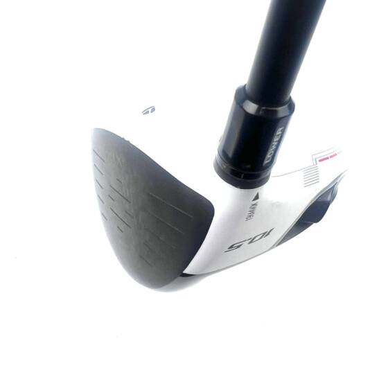 Taylormade R11 Driver / 10.5 Degree / Fujikura Blur R11 60 Stiff Flex