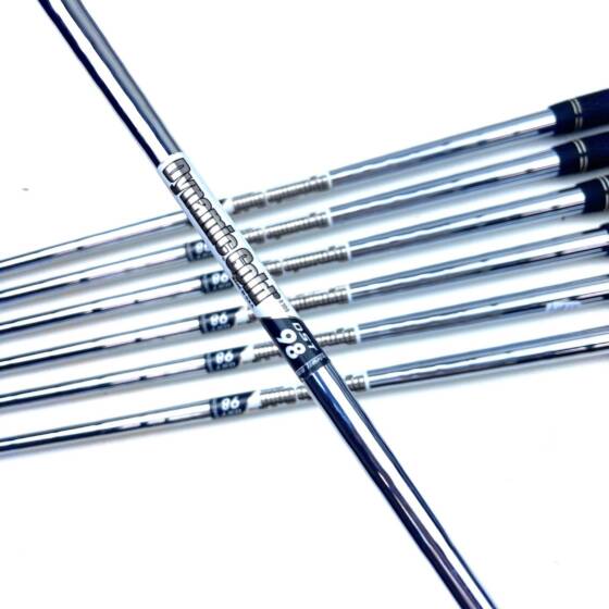 Cleveland Launcher CBX Irons / 4-PW / Dynamic Gold DST 98 R300 Regular Flex