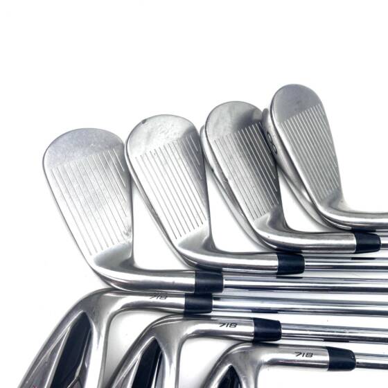 Titleist 718 AP1 Irons / 5-PW+48 / AMT Red R300 Regular Flex