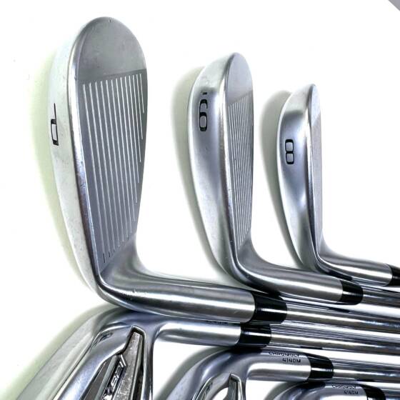 Mizuno JPX 921 Hot Metal Irons / 4-PW / Dynamic Gold DST 98 Regular Flex