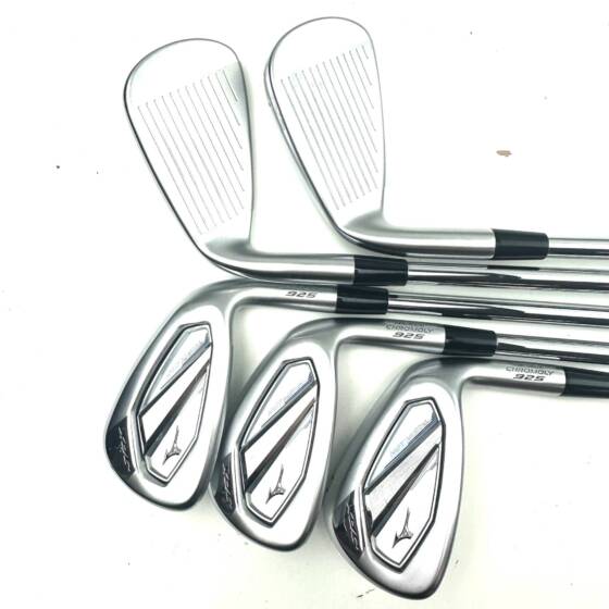 Mizuno JPX 925 Hot Metal Irons / 6-PW / N.S. Pro Modus3 Tour 105 Regular Flex