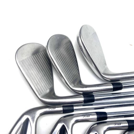 Titleist 718 AP1 Irons / 5-PW+48 / AMT Red R300 Regular Flex