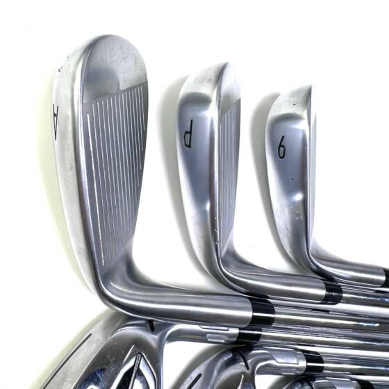 Taylormade Qi Irons / 5-AW / N.S.Pro Regular Flex