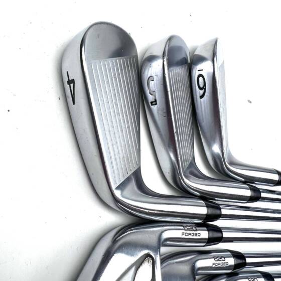 Titleist CB 620 Forged Irons / 4-PW / N.S. Pro 880 AMC Stiff Flex