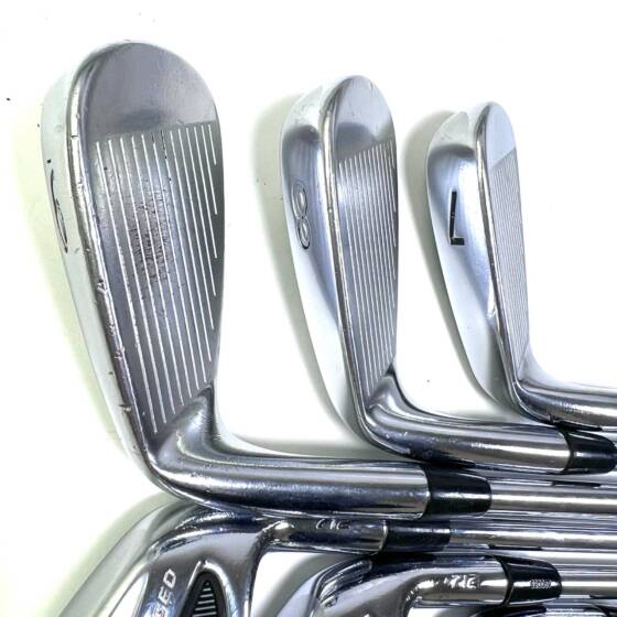 Titleist 710 AP2 Irons / 3-9 / Project X Stiff Flex