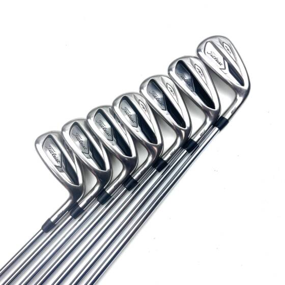 Titleist 718 AP1 Irons / 5-PW+48 / AMT Red R300 Regular Flex