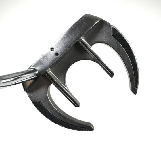 Odyssey White Ice Sabertooth Putter / 34.5 Inches