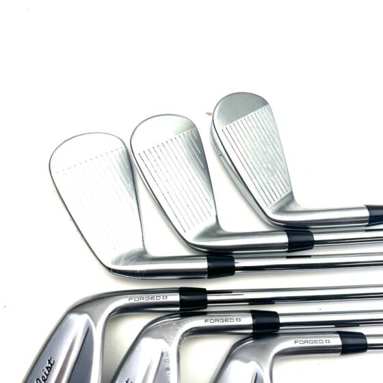 Titleist 2025 T250 Irons / 5-PW / AMT Silver Stiff Flex