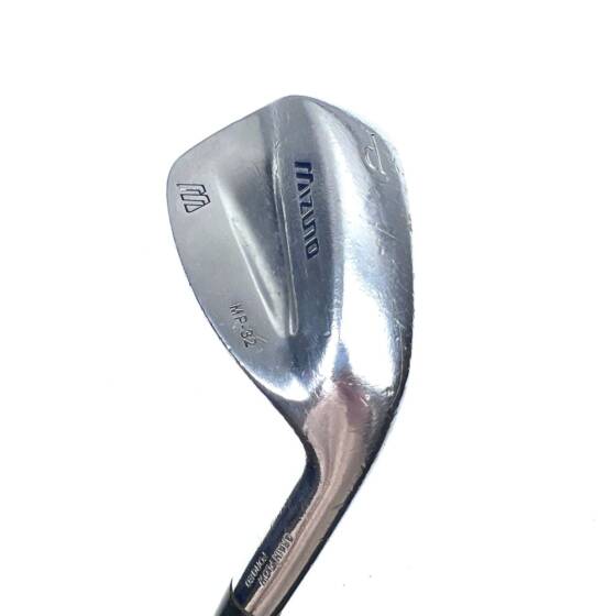 Mizuno MP-32 Pitching Wedge / 47 Degree / Dynamic Gold R300 Regular Flex