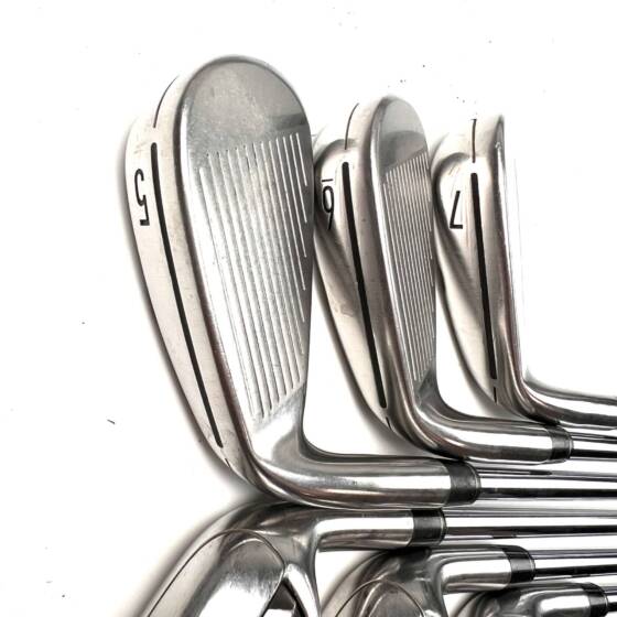 Taylormade M4 Irons / 5-PW / KBS Max 85 Regular Flex