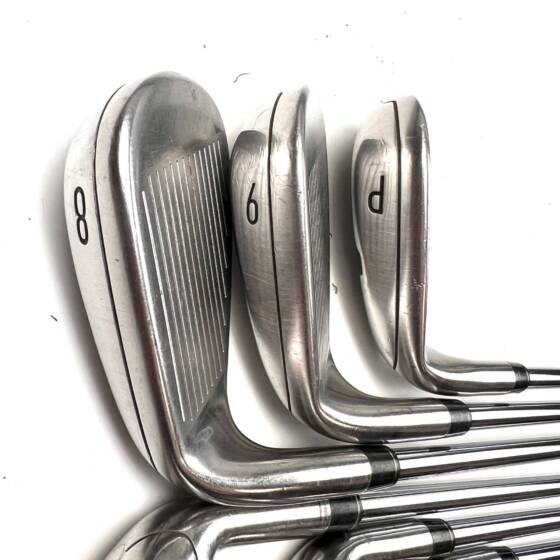 Taylormade M4 Irons / 5-PW / KBS Max 85 Regular Flex