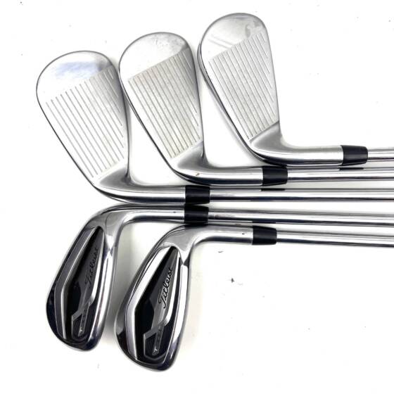 Titleist T300 2019 Irons / 6-PW / AMT Red R300 Regular Flex