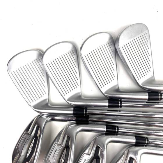 Callaway Apex CF16/Pro Irons / 4-AW / Project X Stiff Flex