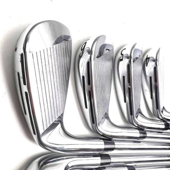 Wilson D9 Forged Irons / 4-PW / Dynamic Gold 105 S300 Stiff Flex
