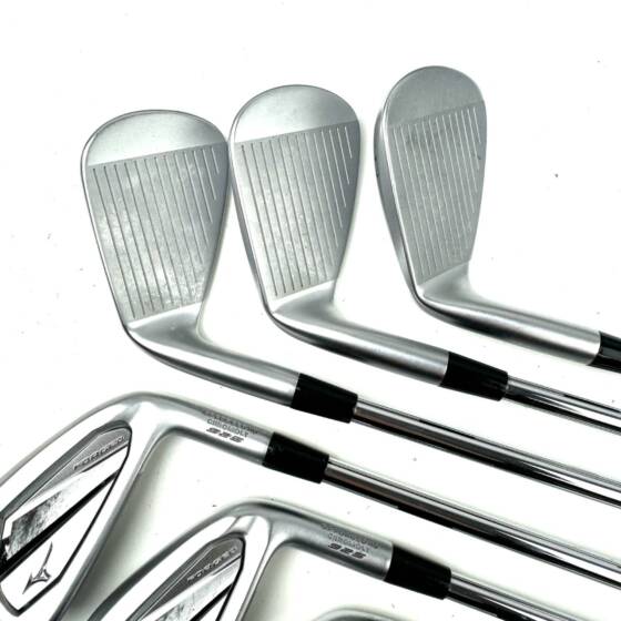 Mizuno JPX 925 Forged Irons / 4-PW / Dynamic Gold S300 Stiff Flex