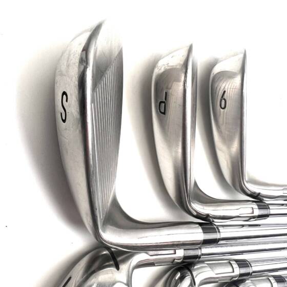 Taylormade Sim2 Max Irons / 5-SW / KBS Max MT 85 Regular Flex