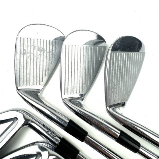 Mizuno MP-63 Irons / 4-PW / Dynamic Gold S300 Stiff Flex