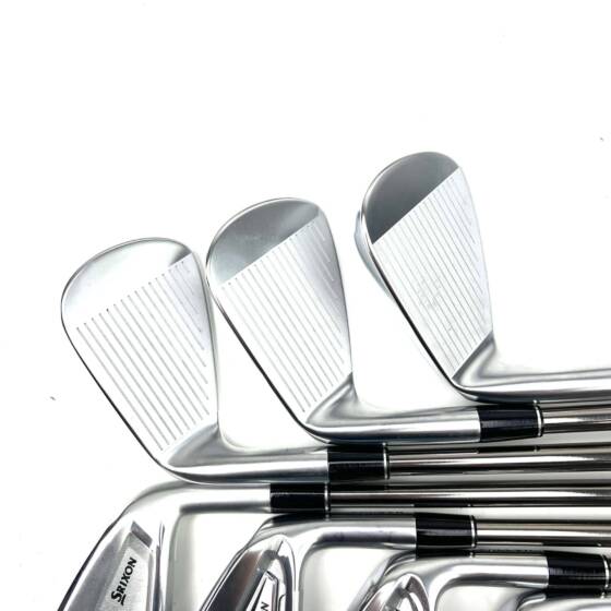 Srixon ZX4/ZX5 Irons / 4-PW / Recoil 95 F3 Regular Flex