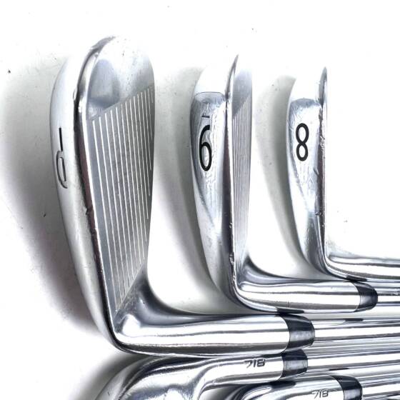 Titleist 718 CB/MB Combo Iron Set / 4-PW / Dynamic Gold S300 Stiff Flex