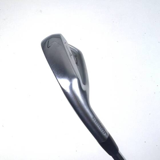 Left Handed Mizuno Pro 223 7 Iron / 32 Degree / Dynamic Gold X-Stiff Flex