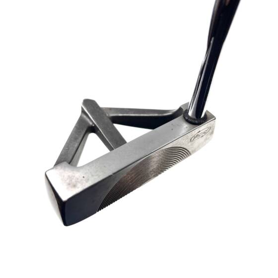 Yes! C-Groove Emma Putter / 33 Inches