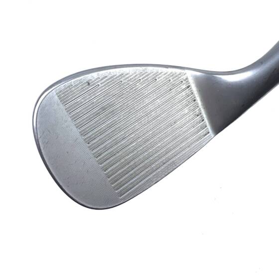 Cleveland 588 RTX Gap Wedge / 46 Degree / Kuro Kage 80IR Regular Flex