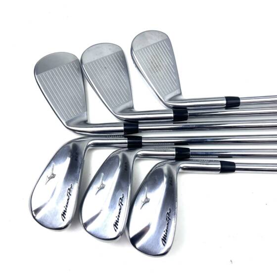 Mizuno Pro 225 Irons / 4-9 / Project X Stiff Flex