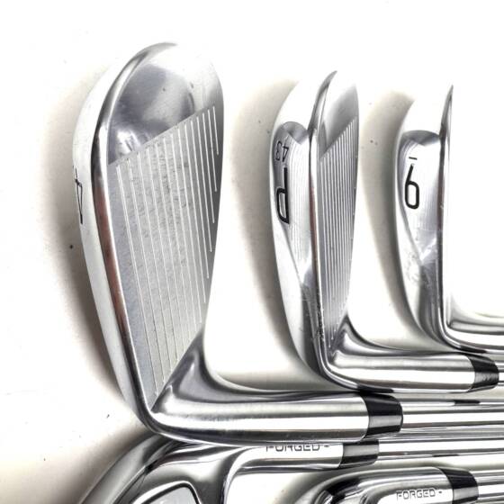 Titleist T200 2021 Irons / 5-PW + 48 / AMT Black R300 Regular Flex