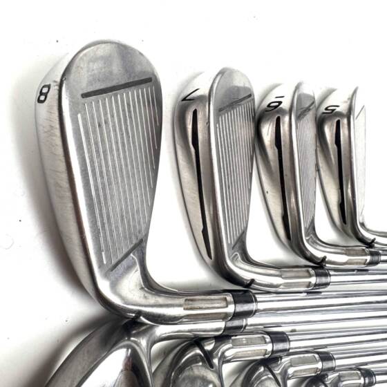 Taylomade M2 2017 Irons / 5-SW+AW / N.S. Pro Modus 840 Regular Flex