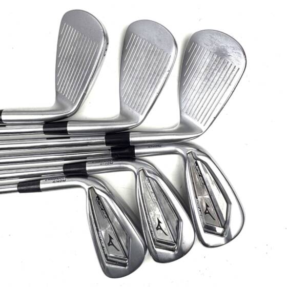 Left Handed Mizuno JPX 921 Hot Metal Irons / 5-PW / Dynamic Gold 105 R300 Regular Flex