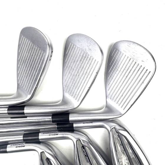 Left Handed Mizuno JPX 921 Hot Metal Irons / 5-PW / Dynamic Gold 105 R300 Regular Flex