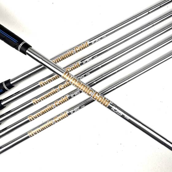 Left Handed Mizuno JPX 921 Hot Metal Irons / 5-PW / Dynamic Gold 105 R300 Regular Flex