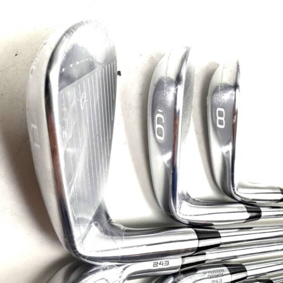 New Mizuno Pro 243 Irons / 4-PW / Dynamic Gold S300 Stiff Flex
