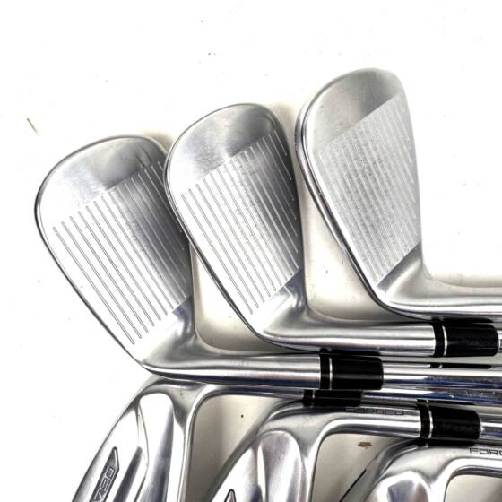 Taylormade P790 2017 Irons / 5-AW / KBS Tour 90 Regular Flex