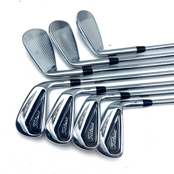 Titleist 716 AP2 Irons / 4-PW / Regular Flex