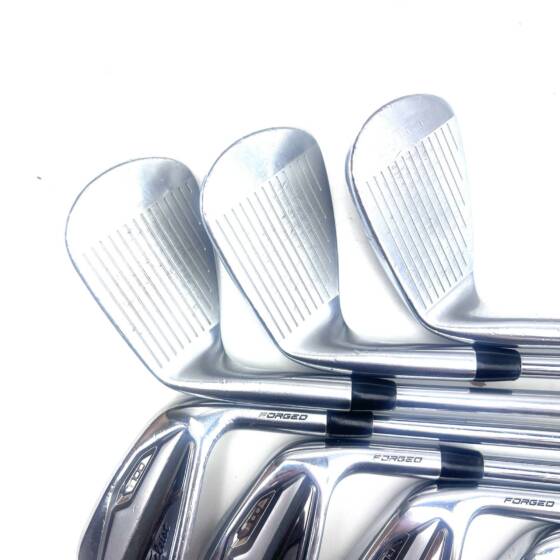 Titleist T100 2019 Irons / 4-PW / AMT S300 Stiff Flex